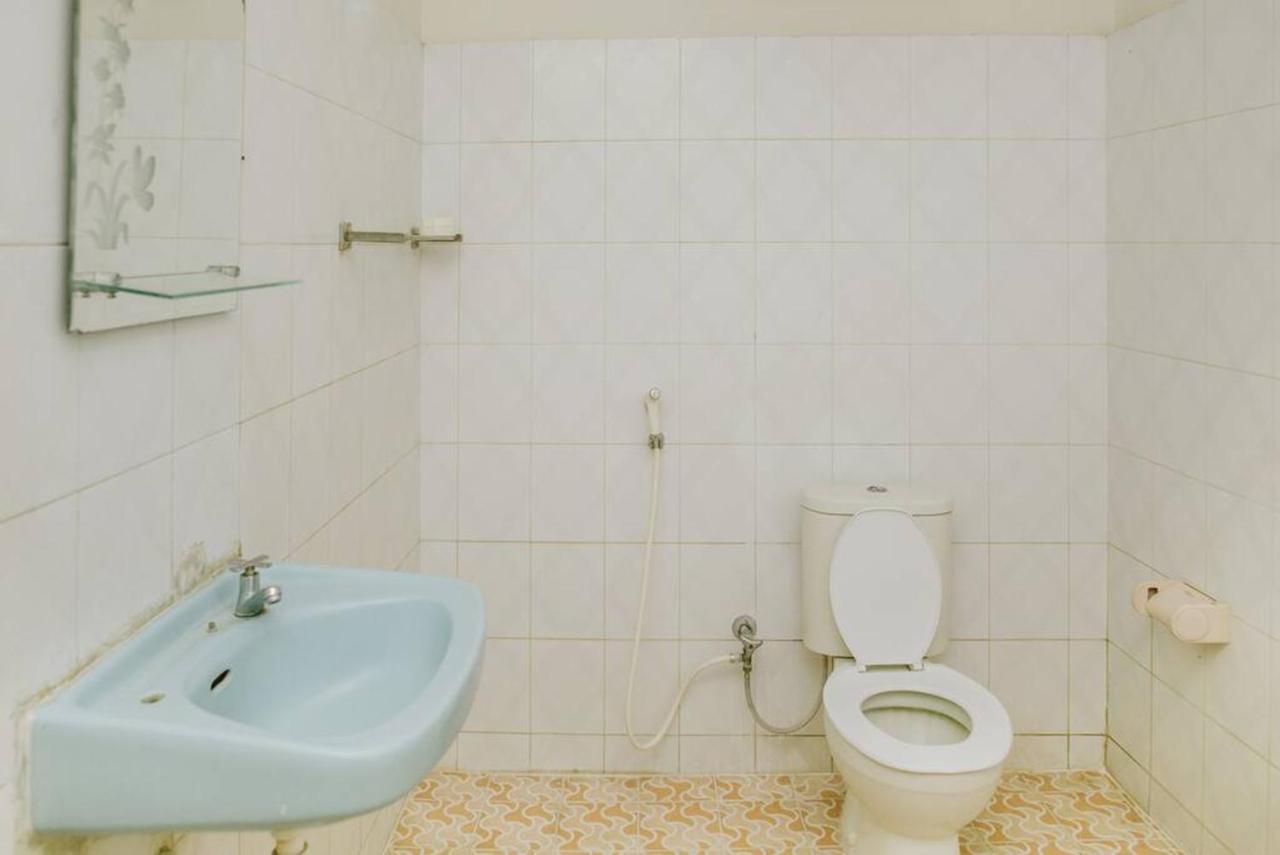 Nakula Familiar Inn Denpasar Kültér fotó