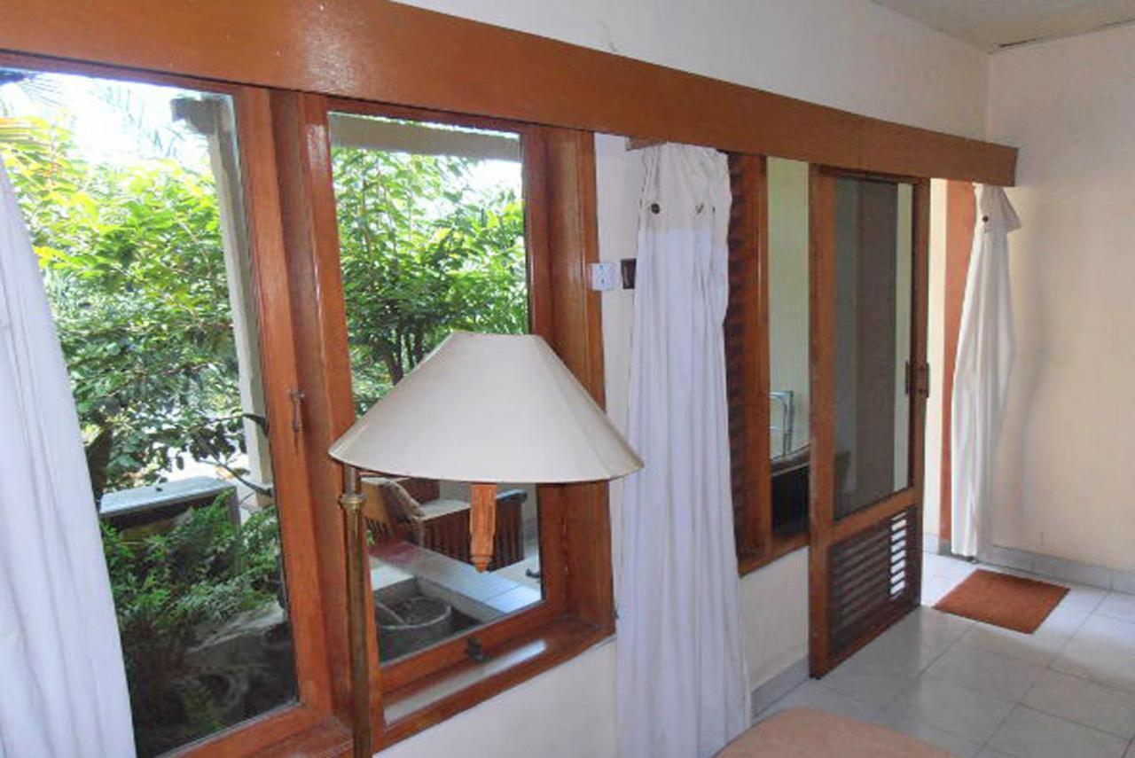 Nakula Familiar Inn Denpasar Kültér fotó