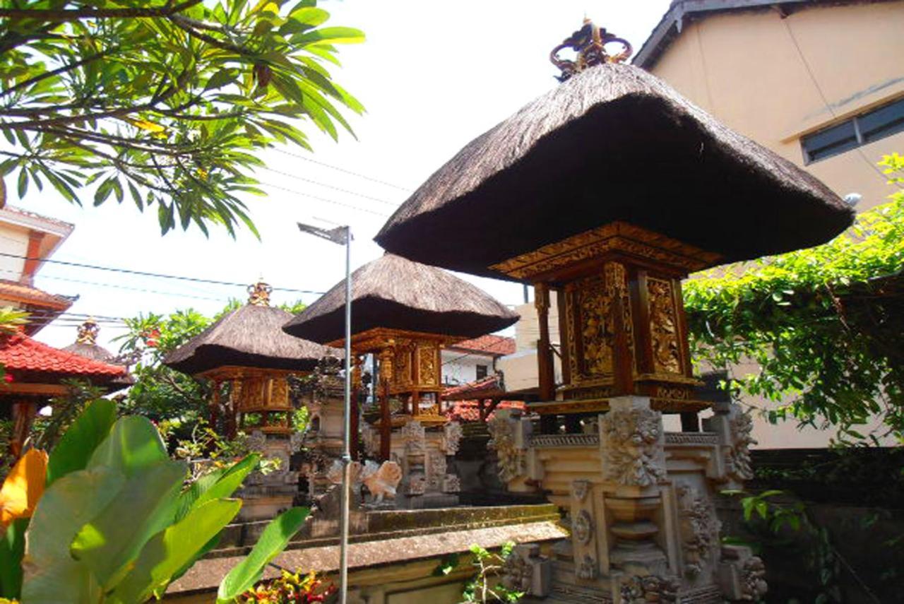 Nakula Familiar Inn Denpasar Kültér fotó