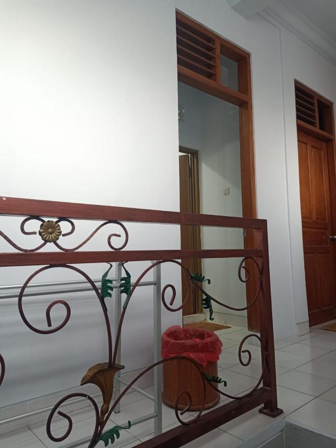 Nakula Familiar Inn Denpasar Kültér fotó