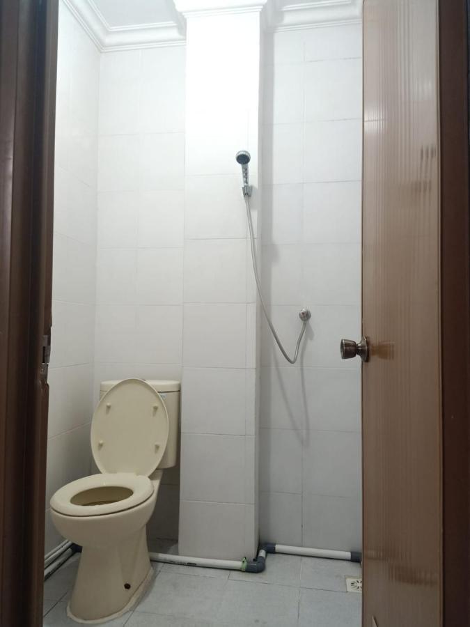 Nakula Familiar Inn Denpasar Kültér fotó