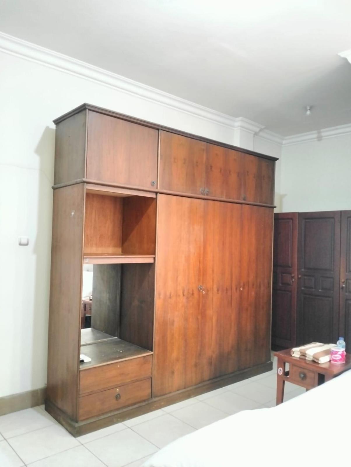 Nakula Familiar Inn Denpasar Kültér fotó