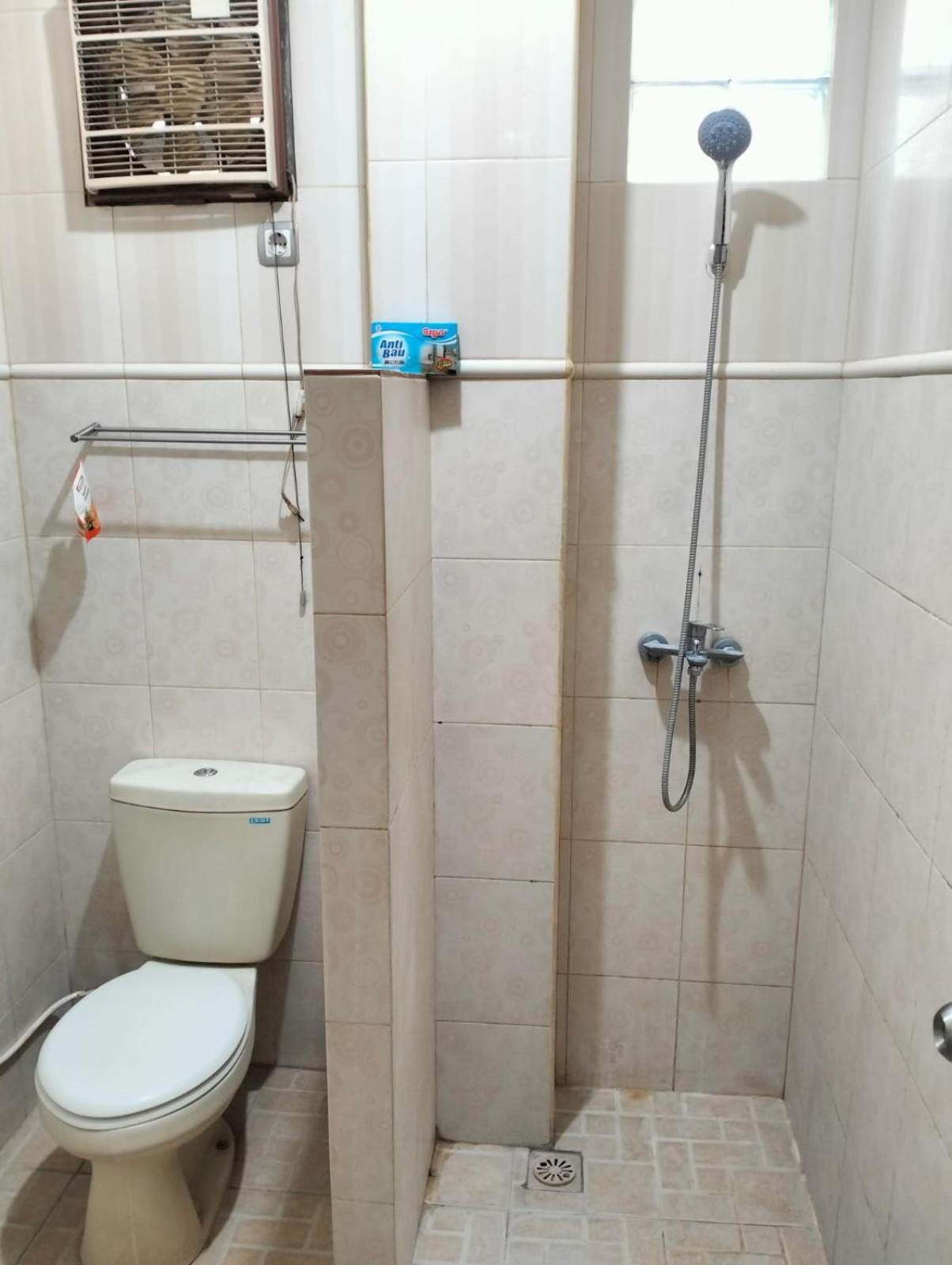 Nakula Familiar Inn Denpasar Kültér fotó